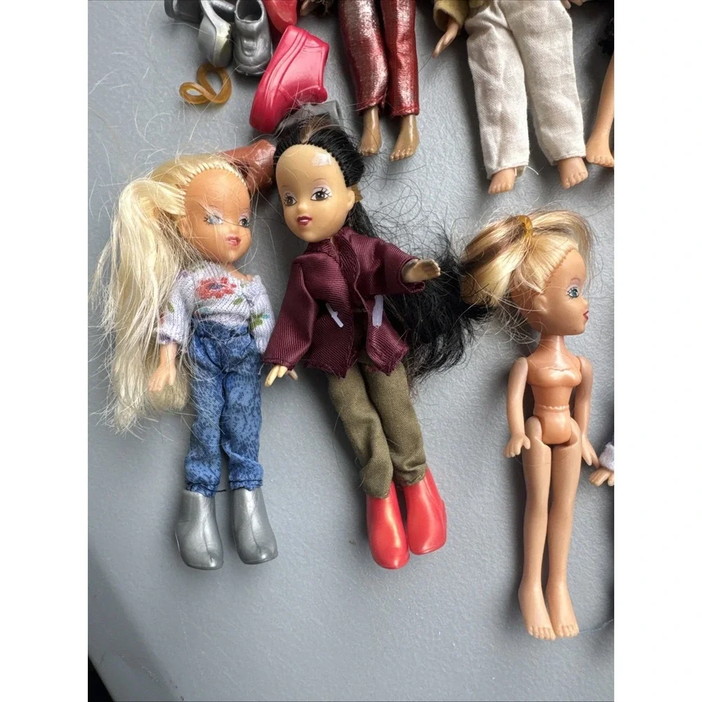 Lot Of 17 2003 STARLETZ 4